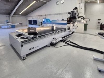 KDT KN-3710DPC -nestauskone tilassa